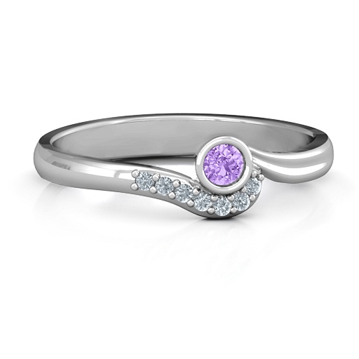 Eleganter Low Wellen Ring mit stilvollen Akzenten - Hochwertiger Schmuck