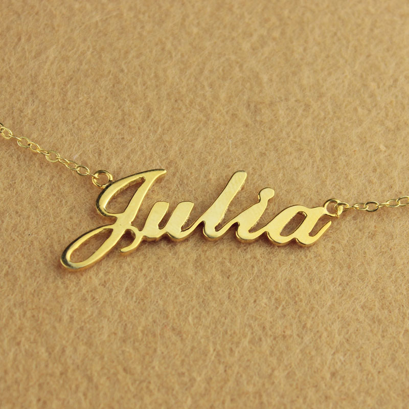 18 Karat Gold Julia Art Name Halskette - Hochwertiger Schmuck aus massivem Gold