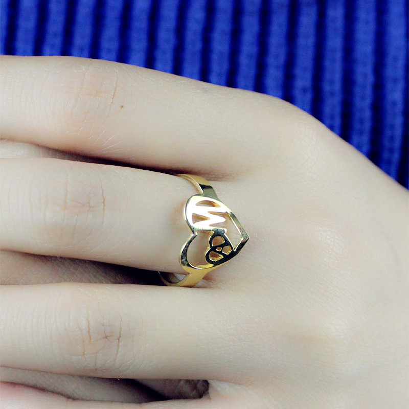 Personalisiertes Herz in Herz Doppel Initial Ring aus 18 Karat vergoldetem Gold