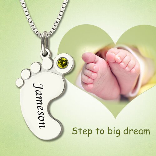 Personalisierte M&uuml;tter Baby Fu&szlig; Halskette mit Birthstone Name - Individuelles Geschenk f&uuml;r M&uuml;tter
