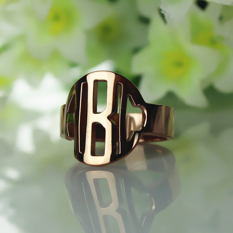 Personalisierter Kreis Block Monogramm 3 Initialen Ring in Festem Rose Gold