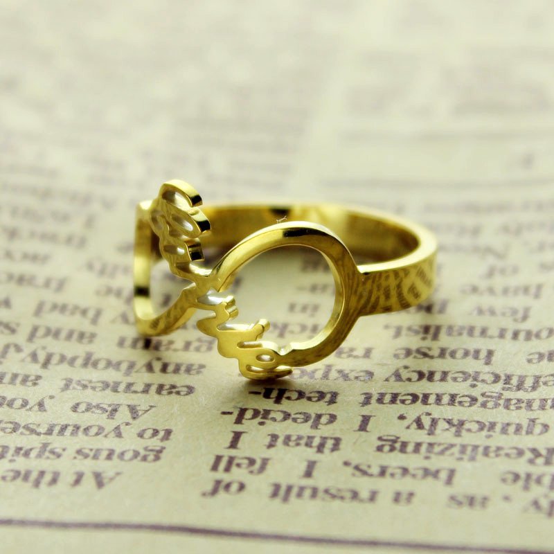 Personalisierter Unendlichkeitsnamen-Ring aus 18 Karat vergoldetem Gold