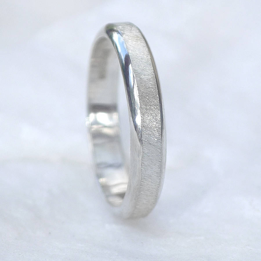 Diamantschliff Strukturierter Sterlingsilber Ring - Hochwertiger Schmuck