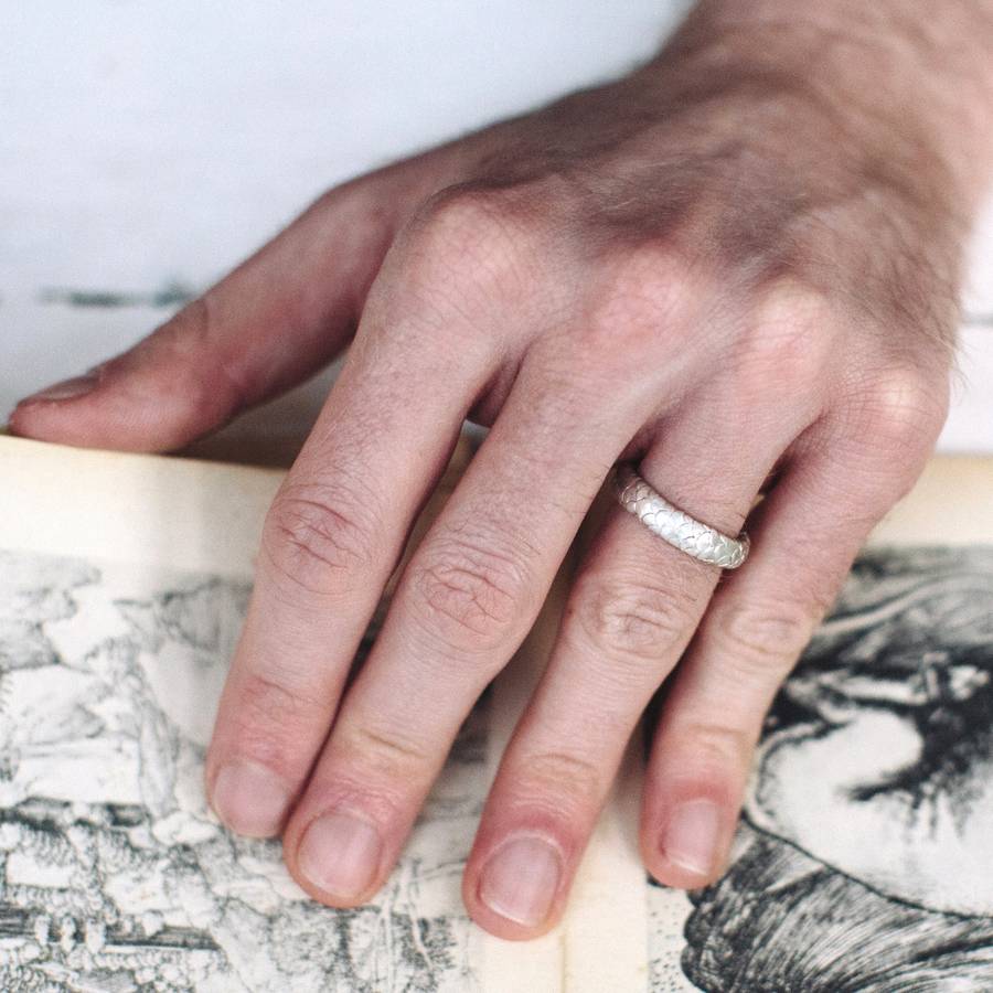 Herren Fisch Skala Muster Hochzeit Ring aus 18 Karat Gold