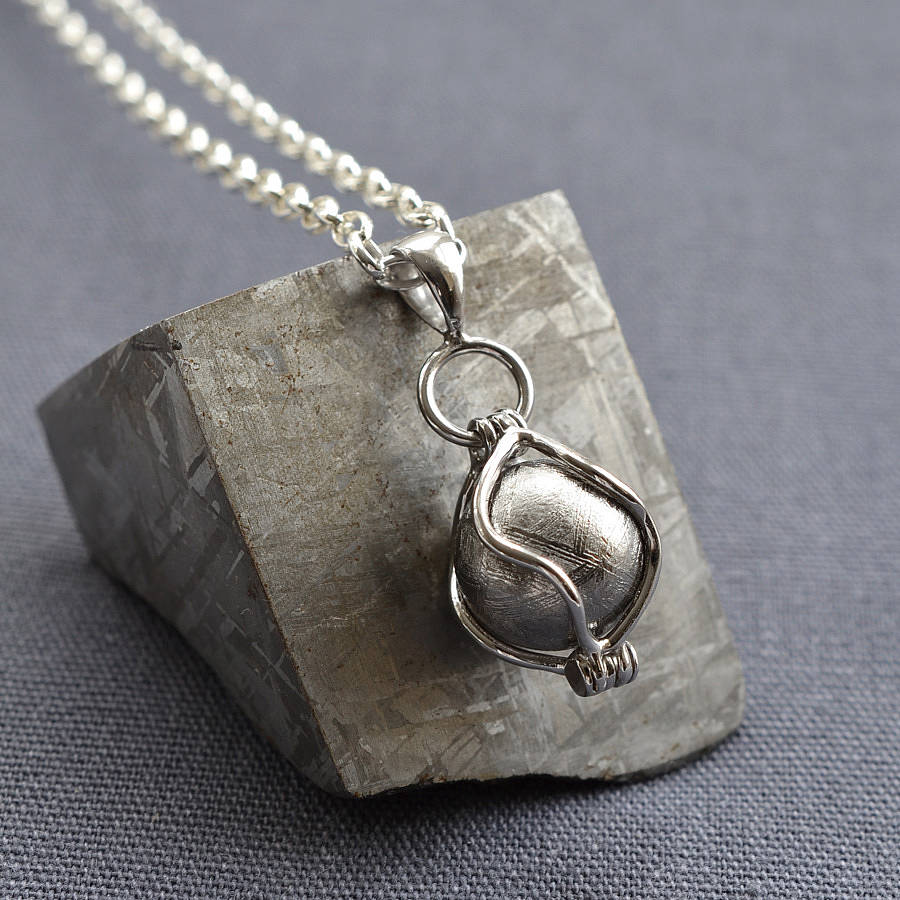 Meteorit Spinning Kugel Halskette - Hochwertiger Schmuck aus echtem Meteorit - Handgefertigt